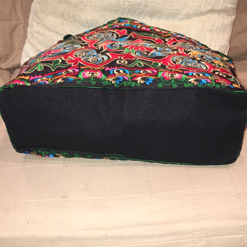 6 One of a kind hand stitched handbag - Picture 7 of 11